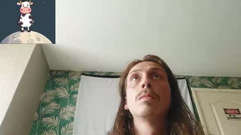 Snapshot of mooersecoras chatting on July 8, 2026, 10:53 am Moo online show from July 8, 2026, 10:53 am