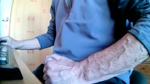 Snapshot of mookie2 chatting on February 19, 2025, 10:45 am mookie2 online show from February 19, 2025, 10:45 am