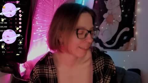 Roxy online show from November 25, 2025, 8:31 pm