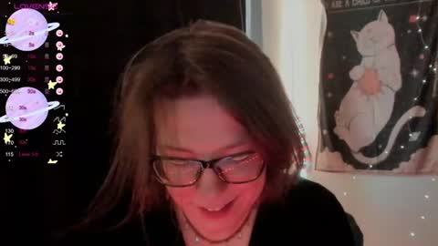 Snapshot of moon__girl chatting on June 14, 2026, 6:43 pm Roxy online show from June 14, 2026, 6:43 pm