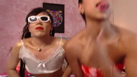 Snapshot of moon_hill chatting on September 26, 2025, 7:51 pm Moon Hill online show from September 26, 2025, 7:51 pm