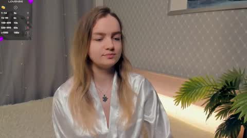 moon_puzzles online show from November 17, 2025, 8:25 pm