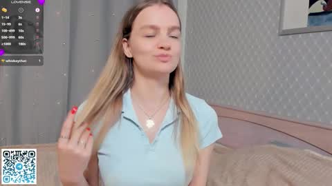 moon_puzzles online show from December 19, 2025, 7:43 pm