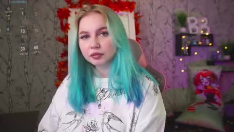 Emilia online show from October 2, 2025, 9:27 am