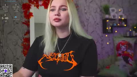 Emilia online show from November 11, 2025, 8:47 am