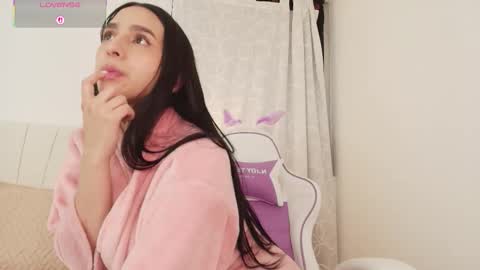 moonbrunettee online show from September 16, 2025, 8:37 am