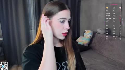 Snapshot of mooncutie_girl chatting on November 22, 2025, 3:22 pm Sophia online show from November 22, 2025, 3:22 pm