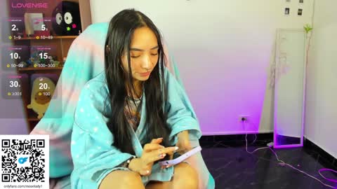 MOON  online show from January 21, 2025, 6:33 am