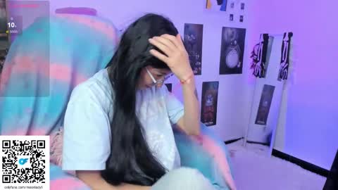 MOON  online show from October 25, 2025, 6:10 am