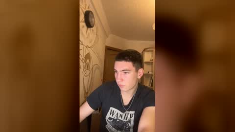 Snapshot of moonlightvera chatting on December 17, 2025, 7:42 pm ARTUR online show from December 17, 2025, 7:42 pm