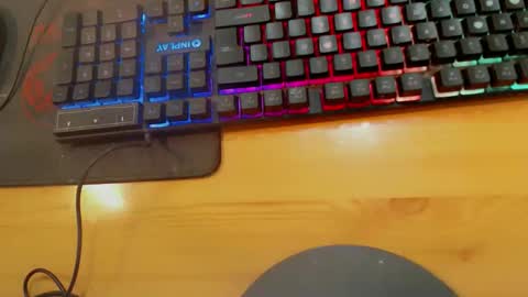 Moonlit Tala online show from March 26, 2026, 2:06 am