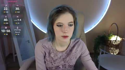 Asuna online show from October 14, 2025, 1:45 pm