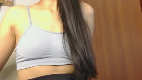 Luna online show from April 13, 2026, 11:21 pm