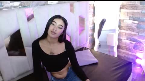 Moon  online show from October 23, 2025, 8:07 pm