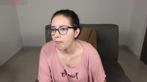 Snapshot of moonwoman_ chatting on September 29, 2025, 2:16 am Moon Woman online show from September 29, 2025, 2:16 am