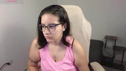 Snapshot of moonwoman_ chatting on October 23, 2025, 2:55 am Moon Woman online show from October 23, 2025, 2:55 am