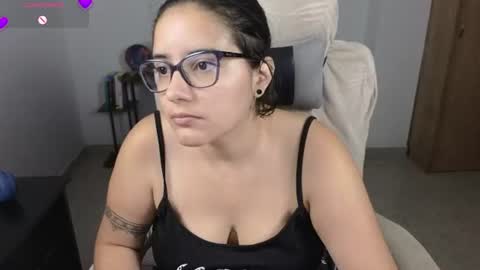 Snapshot of moonwoman_ chatting on July 13, 2026, 3:20 am Moon Woman online show from July 13, 2026, 3:20 am