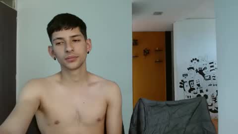 Snapshot of mor_tokens_mor_hot chatting on January 9, 2025, 5:43 pm Sebas y Gaby online show from January 9, 2025, 5:43 pm