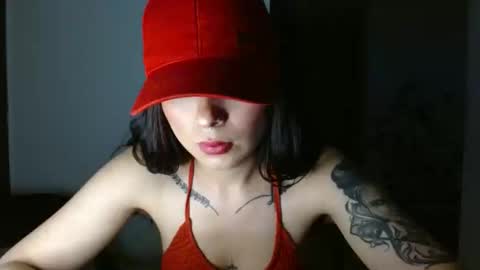 Snapshot of mor_tokens_mor_hot chatting on January 10, 2025, 11:08 pm Sebas y Gaby online show from January 10, 2025, 11:08 pm