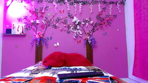 alexia online show from February 9, 2025, 7:30 pm