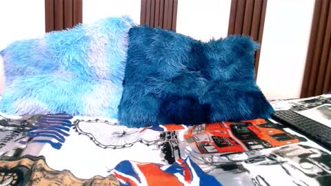 alexia online show from November 7, 2025, 7:25 pm