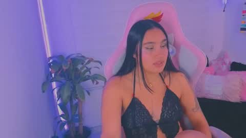 morena_rodriguez_9 online show from September 9, 2025, 3:39 am
