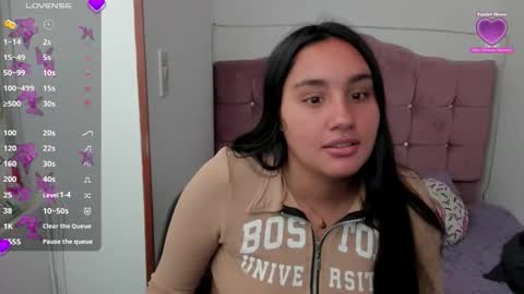 morena_rodriguez_9 online show from November 5, 2025, 7:14 pm