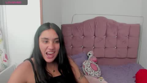 morena_rodriguez_9 online show from November 19, 2025, 7:03 pm