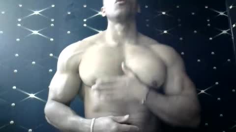 moreno1muscular online show from March 8, 2025, 11:58 am