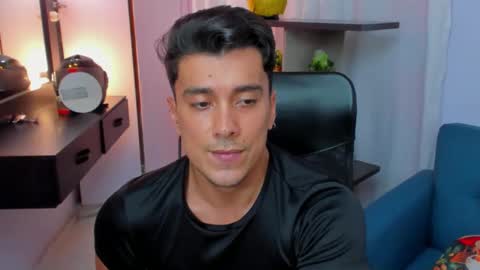 morgan_ra online show from November 17, 2025, 8:58 pm