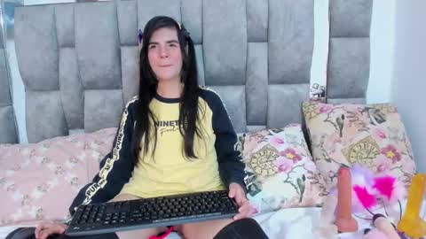 Morganita  online show from December 5, 2024, 3:39 pm