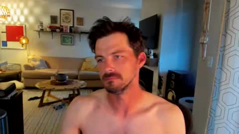 Dylan online show from April 21, 2026, 10:34 pm