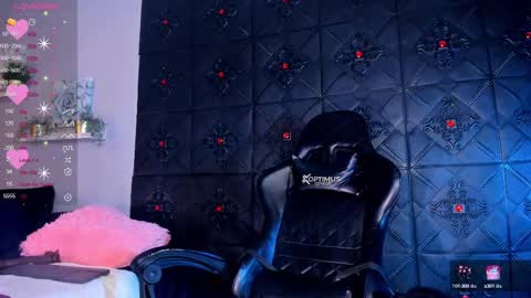 Morocha  online show from December 13, 2024, 8:04 pm