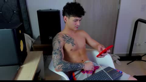 Snapshot of morthy_downey chatting on November 6, 2025, 11:04 pm Morthy online show from November 6, 2025, 11:04 pm