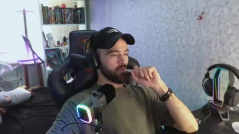 Snapshot of mortifelss chatting on September 17, 2025, 11:34 am mortifelss online show from September 17, 2025, 11:34 am