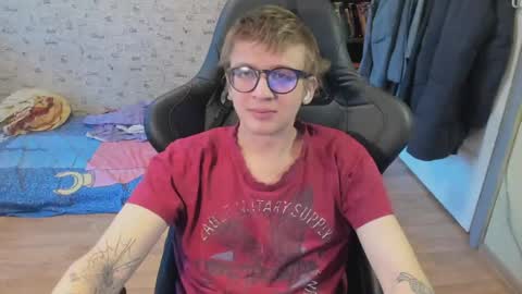 Snapshot of mortywithlove chatting on June 4, 2026, 11:49 am Morty online show from June 4, 2026, 11:49 am