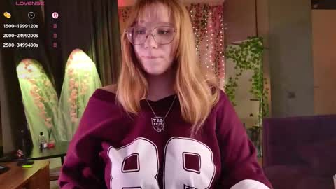 morvelyn online show from February 23, 2026, 8:06 pm