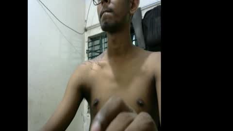 Snapshot of moso999 chatting on October 17, 2025, 5:48 pm moso999 online show from October 17, 2025, 5:48 pm