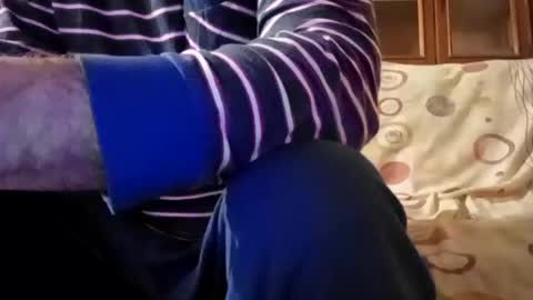 Snapshot of mospeleu chatting on January 3, 2025, 6:33 am Nomadu online show from January 3, 2025, 6:33 am