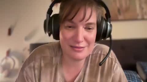 Snapshot of mossy_mommy chatting on July 25, 2026, 11:57 pm Mossy Mommy online show from July 25, 2026, 11:57 pm