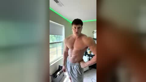 Snapshot of mostmuscularr chatting on July 26, 2026, 5:09 pm mostmuscularr online show from July 26, 2026, 5:09 pm