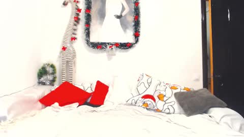 moto00000 online show from December 14, 2025, 12:49 am