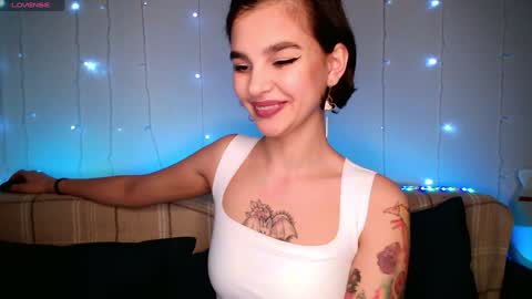 Snapshot of moto_ponchik chatting on January 31, 2025, 3:11 pm Kris online show from January 31, 2025, 3:11 pm