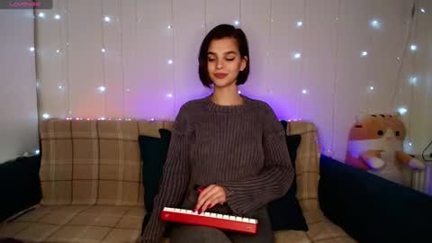 Snapshot of moto_ponchik chatting on February 6, 2025, 1:54 pm Kris online show from February 6, 2025, 1:54 pm