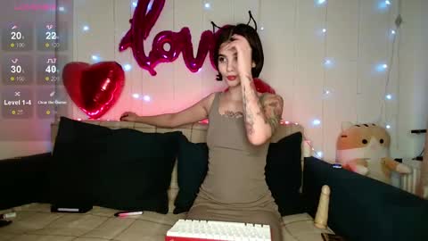 Snapshot of moto_ponchik chatting on February 11, 2025, 4:56 pm Kris online show from February 11, 2025, 4:56 pm