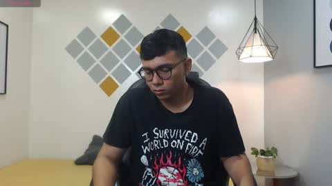 Mou Fly online show from September 22, 2025, 12:51 pm