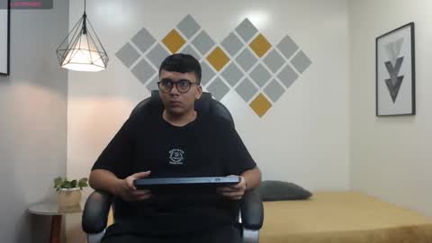 Mou Fly online show from September 24, 2025, 11:35 am