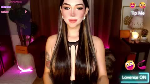 mouthwatering_ayesha online show from December 3, 2025, 1:46 am