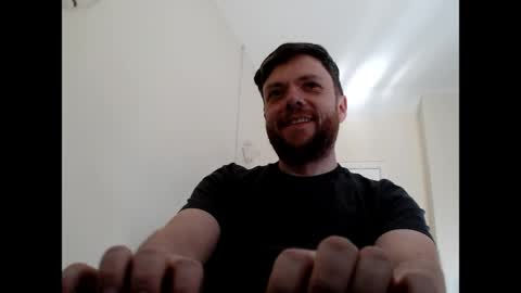 Snapshot of moveable chatting on April 24, 2026, 4:42 pm moveable online show from April 24, 2026, 4:42 pm