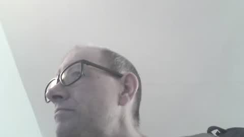 Snapshot of moviem1978 chatting on March 20, 2026, 9:47 am Frederik online show from March 20, 2026, 9:47 am